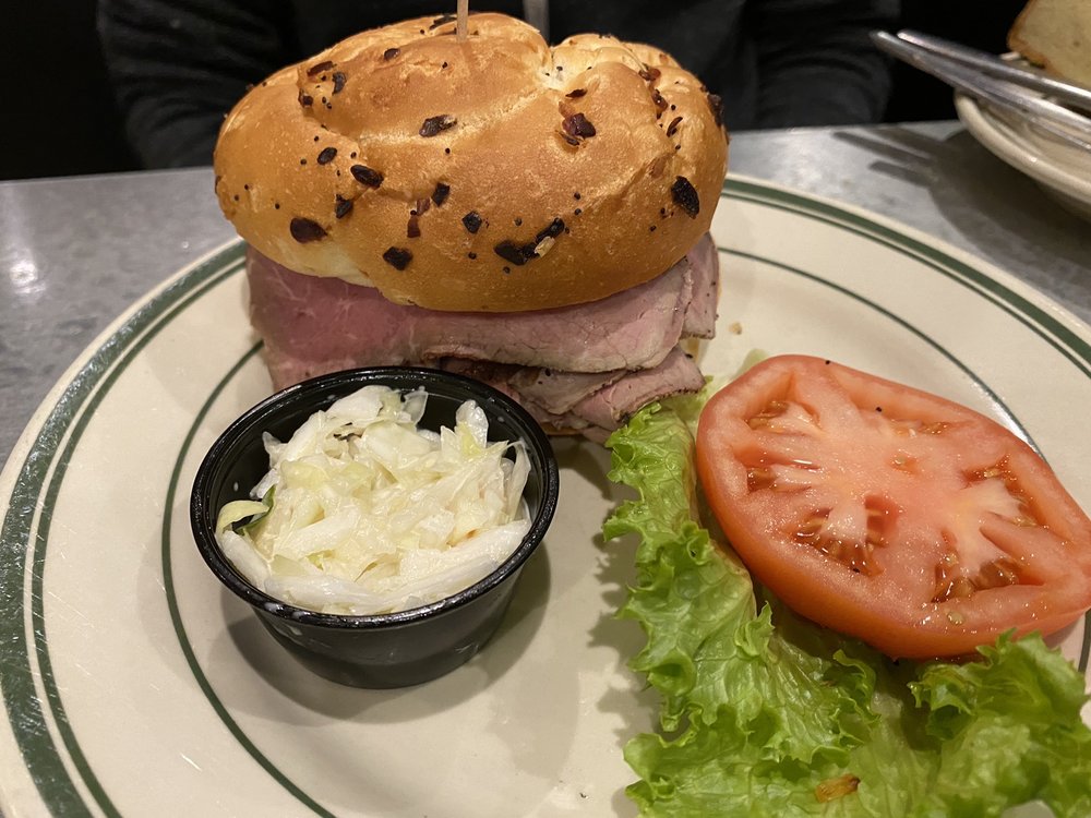 Roast beef on Onion Roll